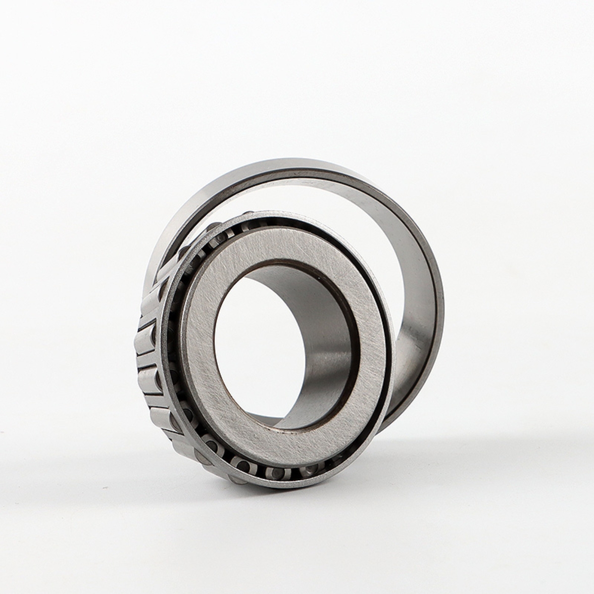 High Quality Tapered Roller Bearing P0 Precision for Trucks - Image 5